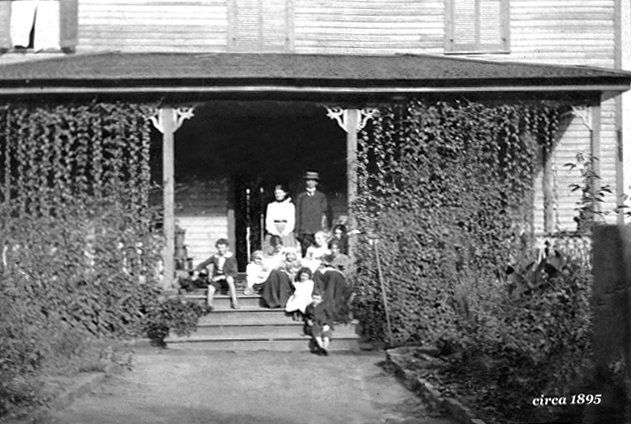 1895 Washington Homeplace